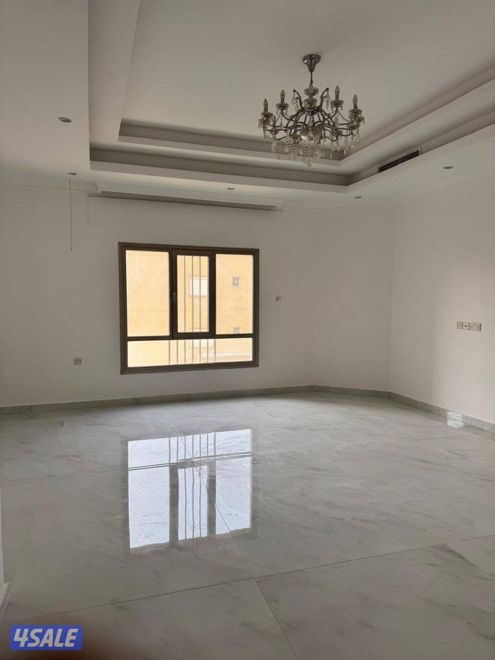 شقة في هدية نظيفة و شقة في العقيله تشطيب سوبر9