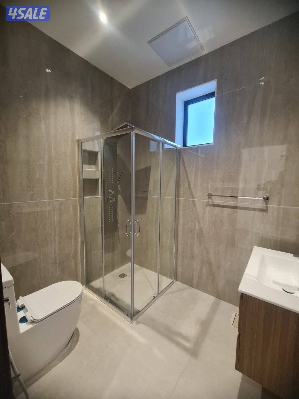 شقة في هدية نظيفة و شقة في العقيله تشطيب سوبر14