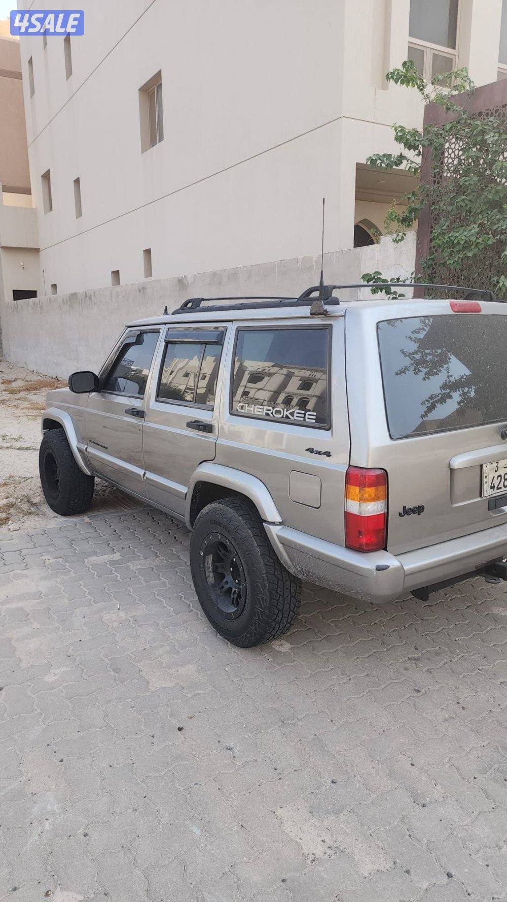 شيروكي للبيع1