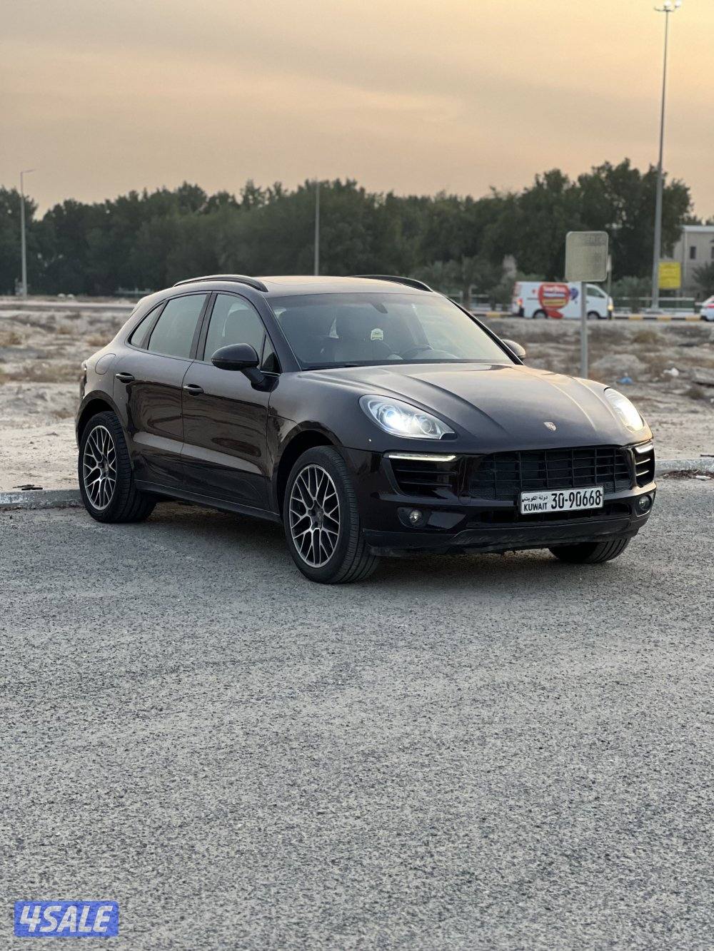 للبيع بورش ماكانS موديل 2015 ماشي140 الف1