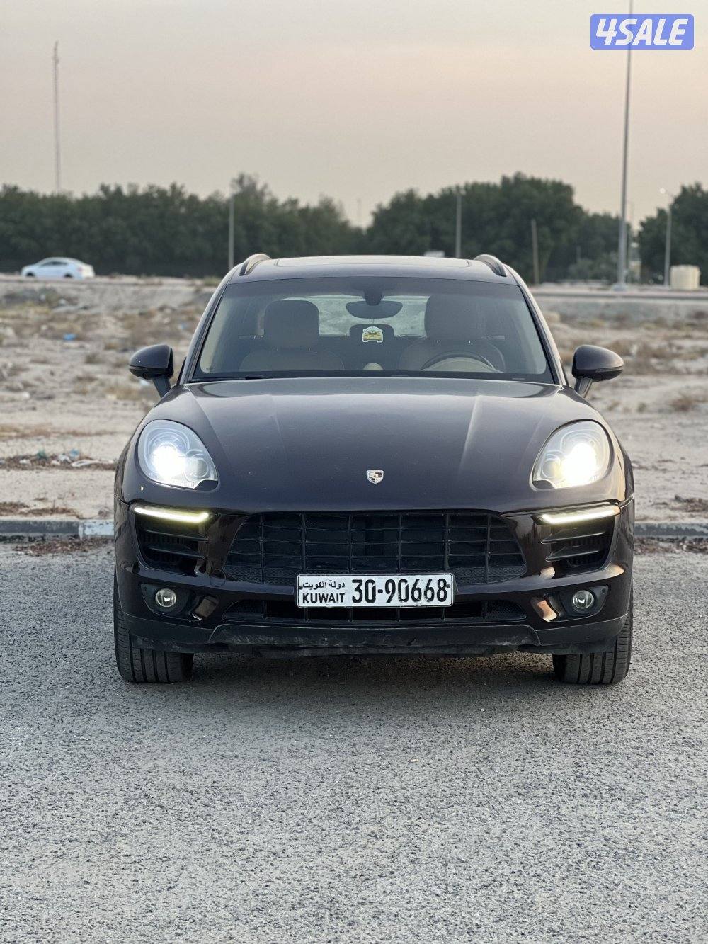 للبيع بورش ماكانS موديل 2015 ماشي140 الف2