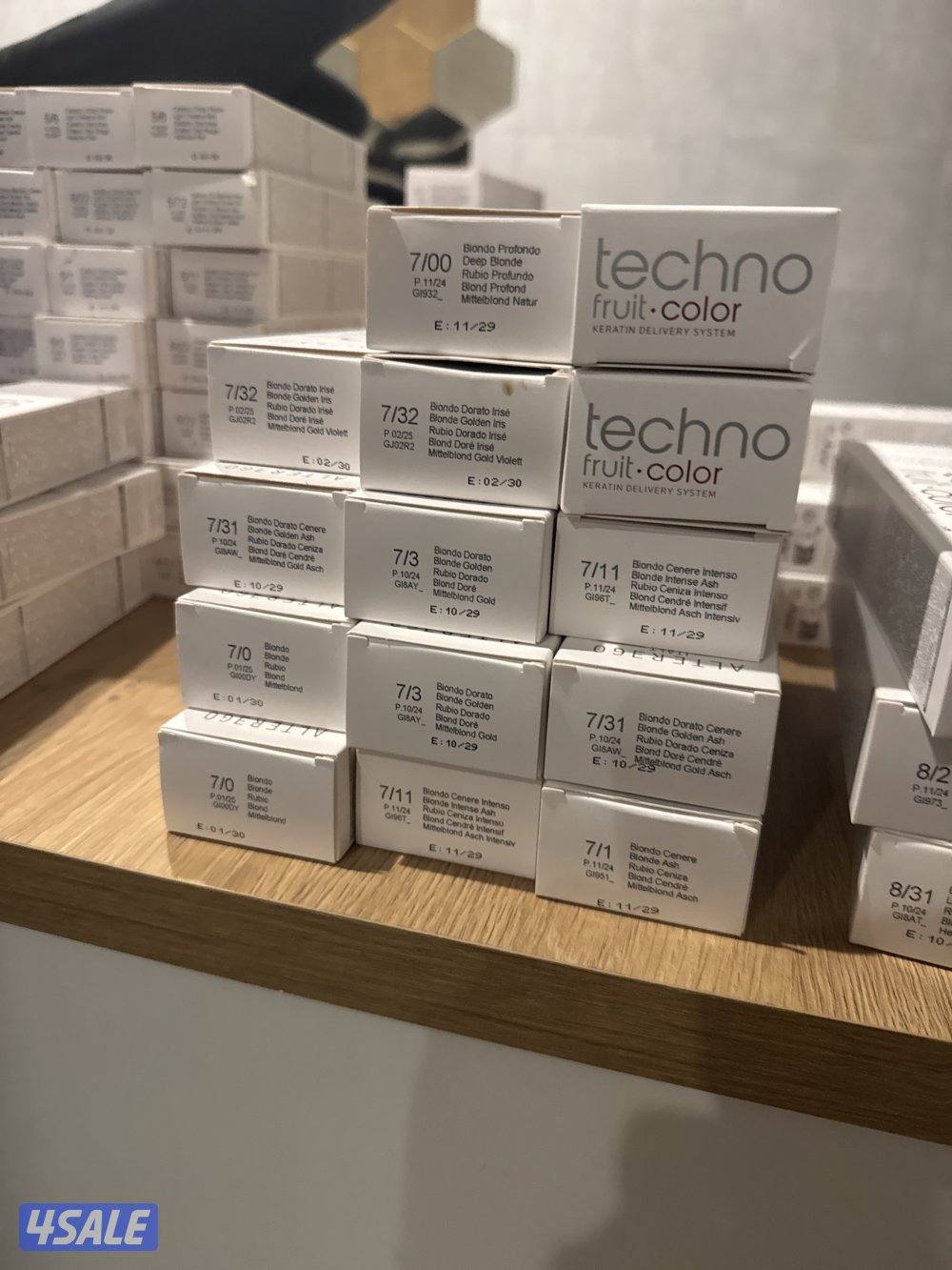 للبيع صبغات شعر من نزيه السبب بيع الصالون2