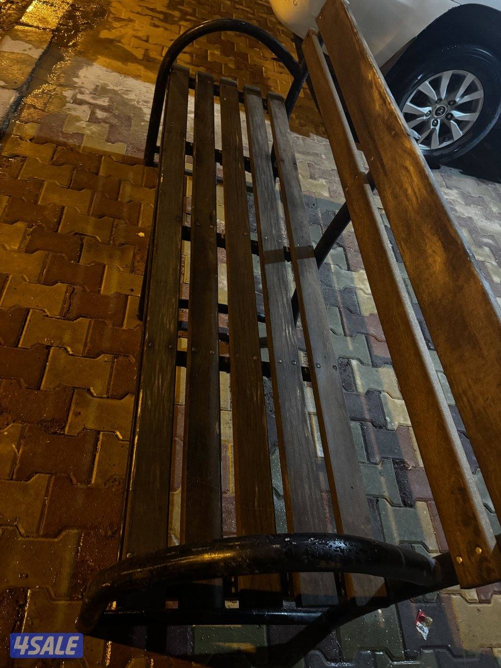 كرسي خصوصي حديد مجلفن مع خشب1