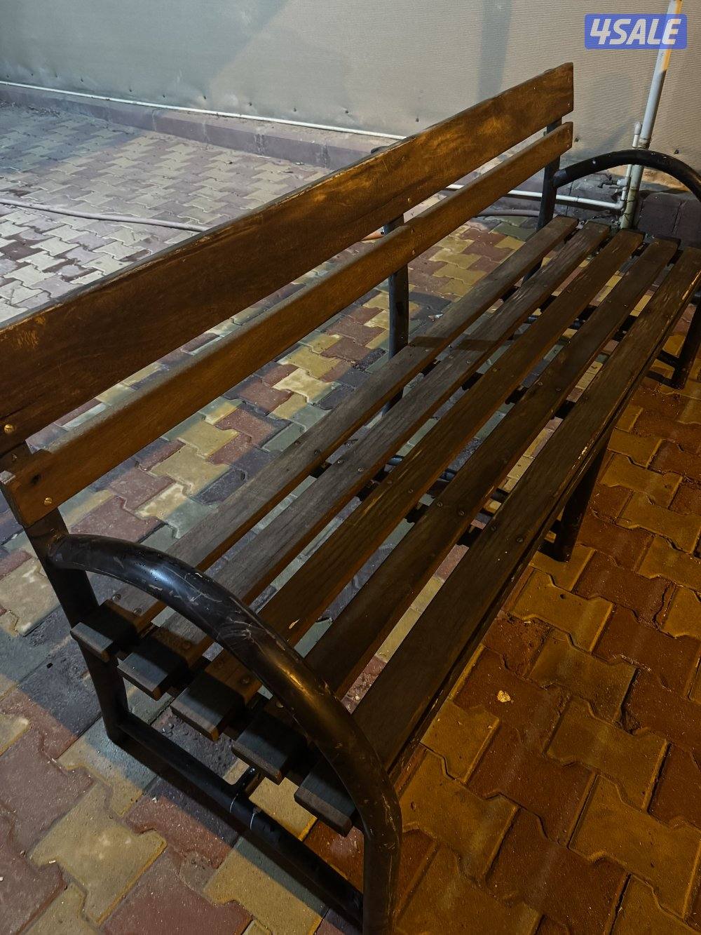 كرسي خصوصي حديد مجلفن مع خشب3