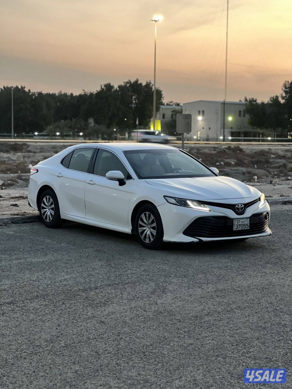 كامري 2019LE ماشي 220الف فقط بحاله1