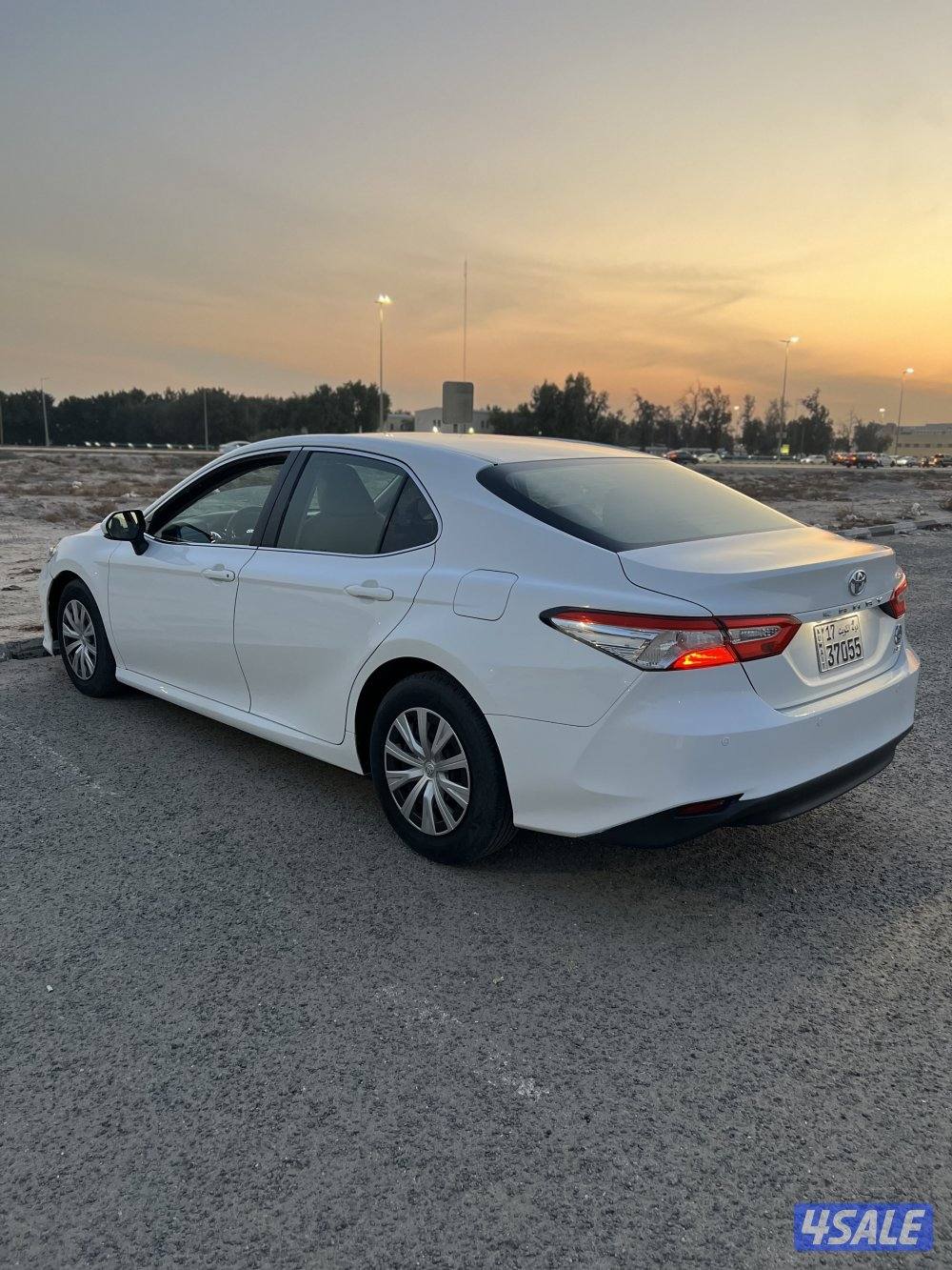 كامري 2019LE ماشي 220الف فقط بحاله2