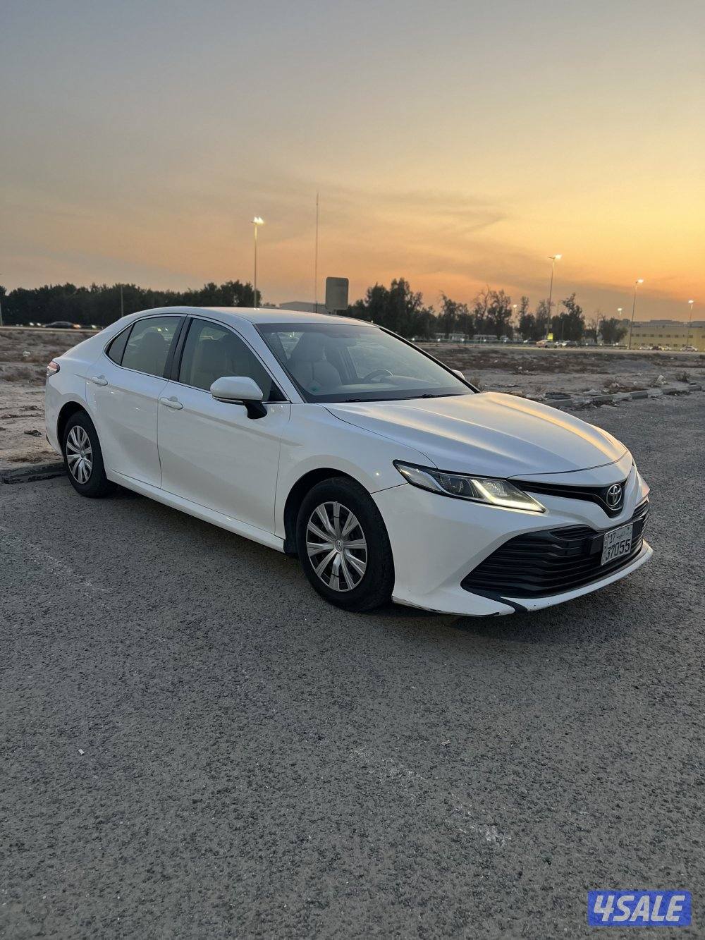 كامري 2019LE ماشي 220الف فقط بحاله5