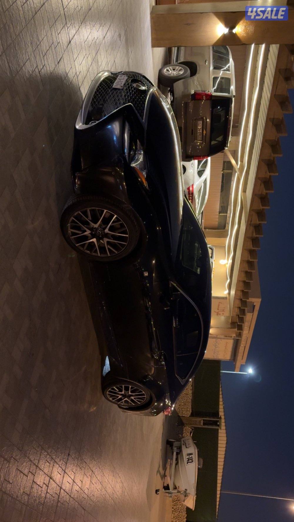 للبيع لكزس f sports Rc3505