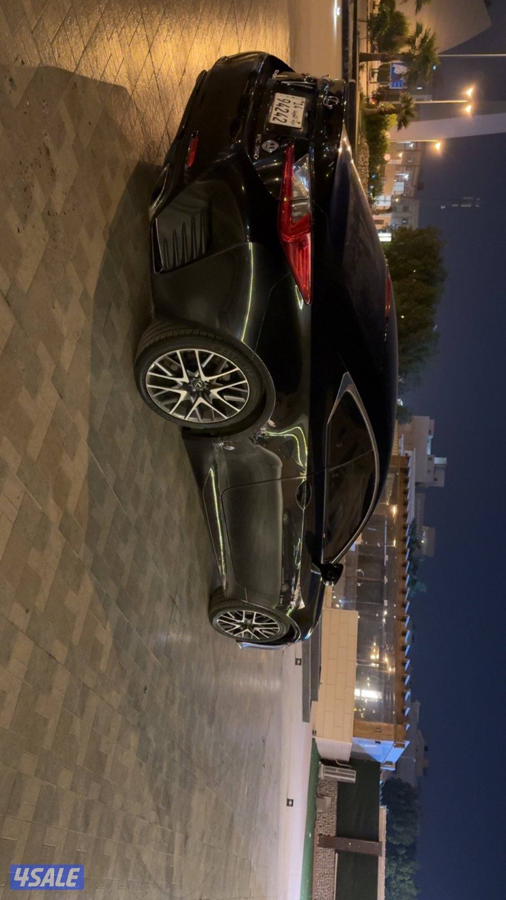 للبيع لكزس f sports Rc3508