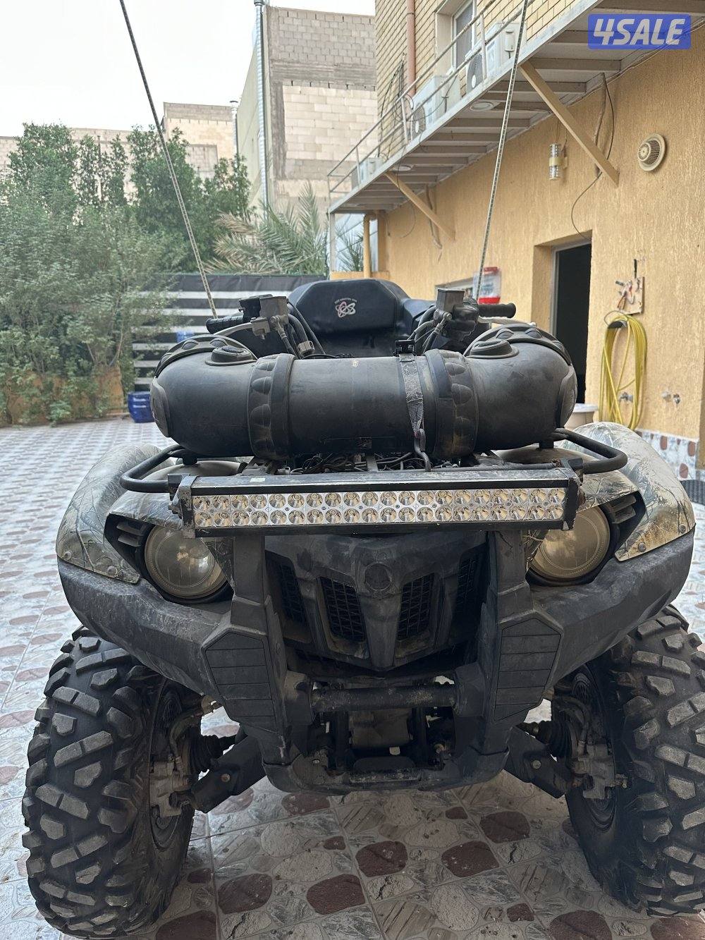 للبيع قرزلي اللون جيشي موديل 20122