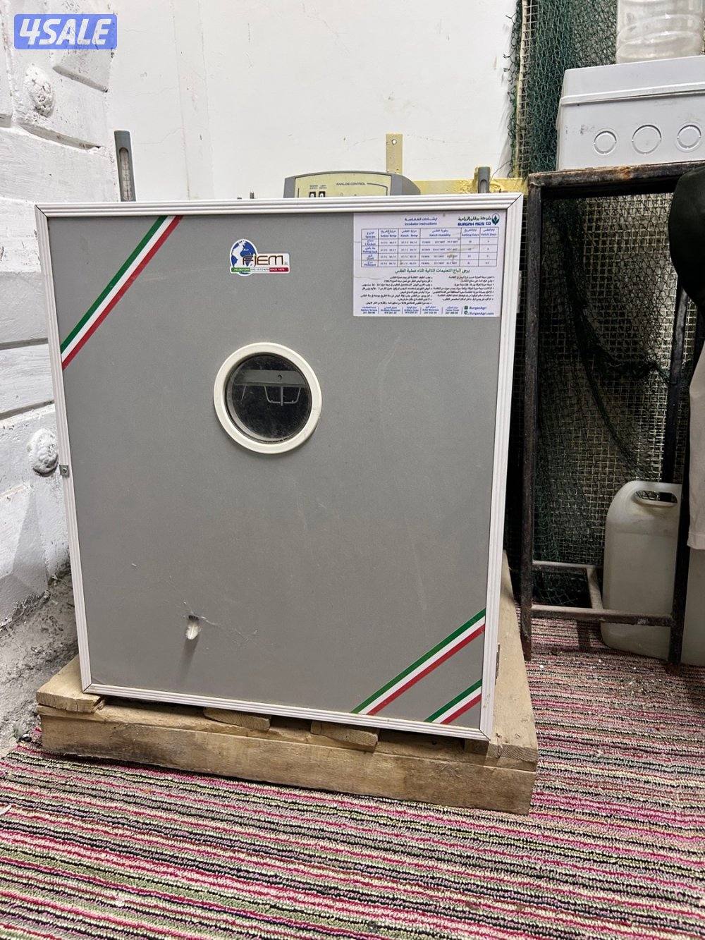 مكينه تفريخ  للبيع0