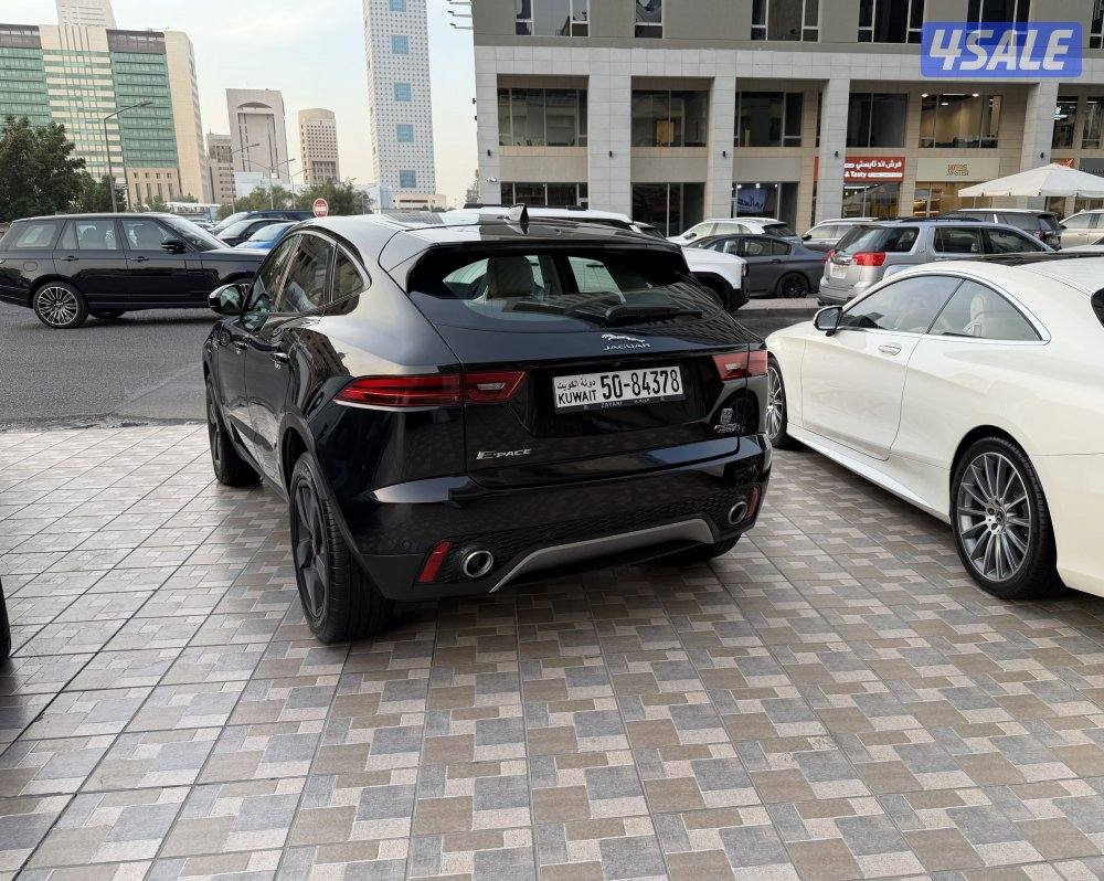 جيب جاكوار E بيس 2020 عداد 139 الف كامل المواصفات سيرفيس منتظم3