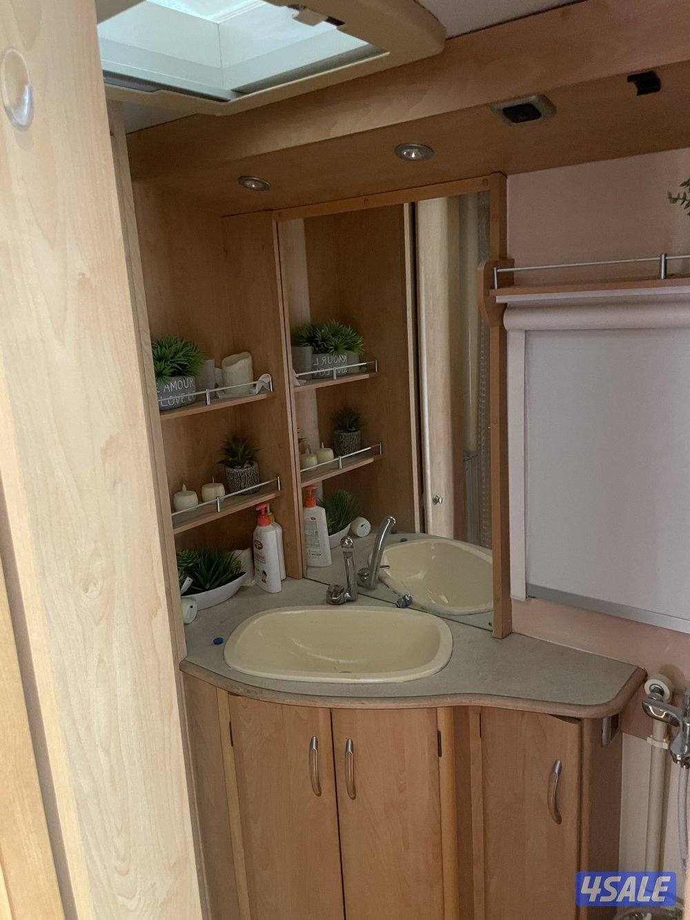 للبيع كرفان8