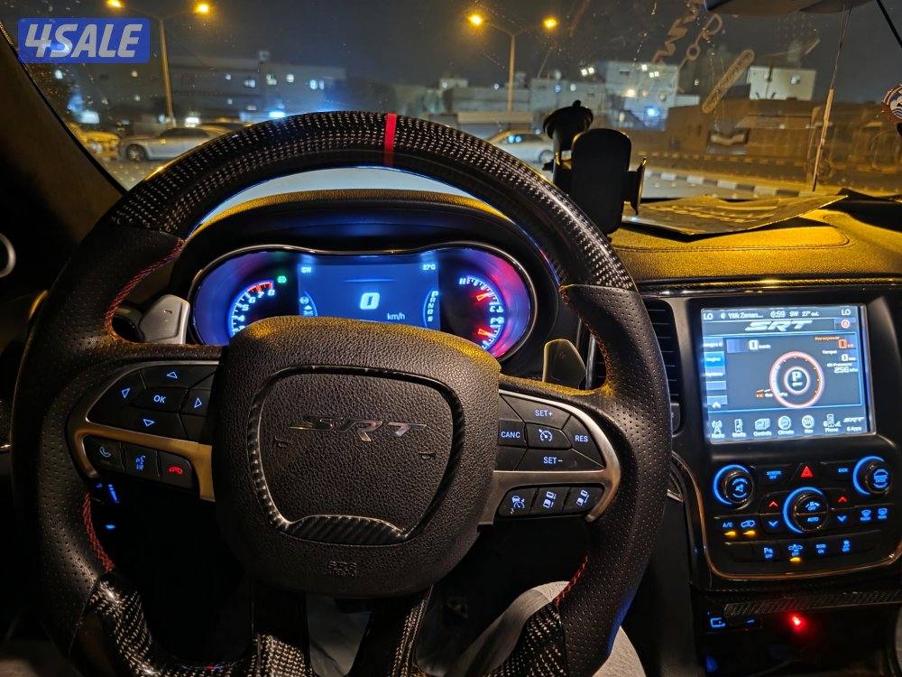 قراند شروكي srt8 2015 ماشي ١٧٥ الف9