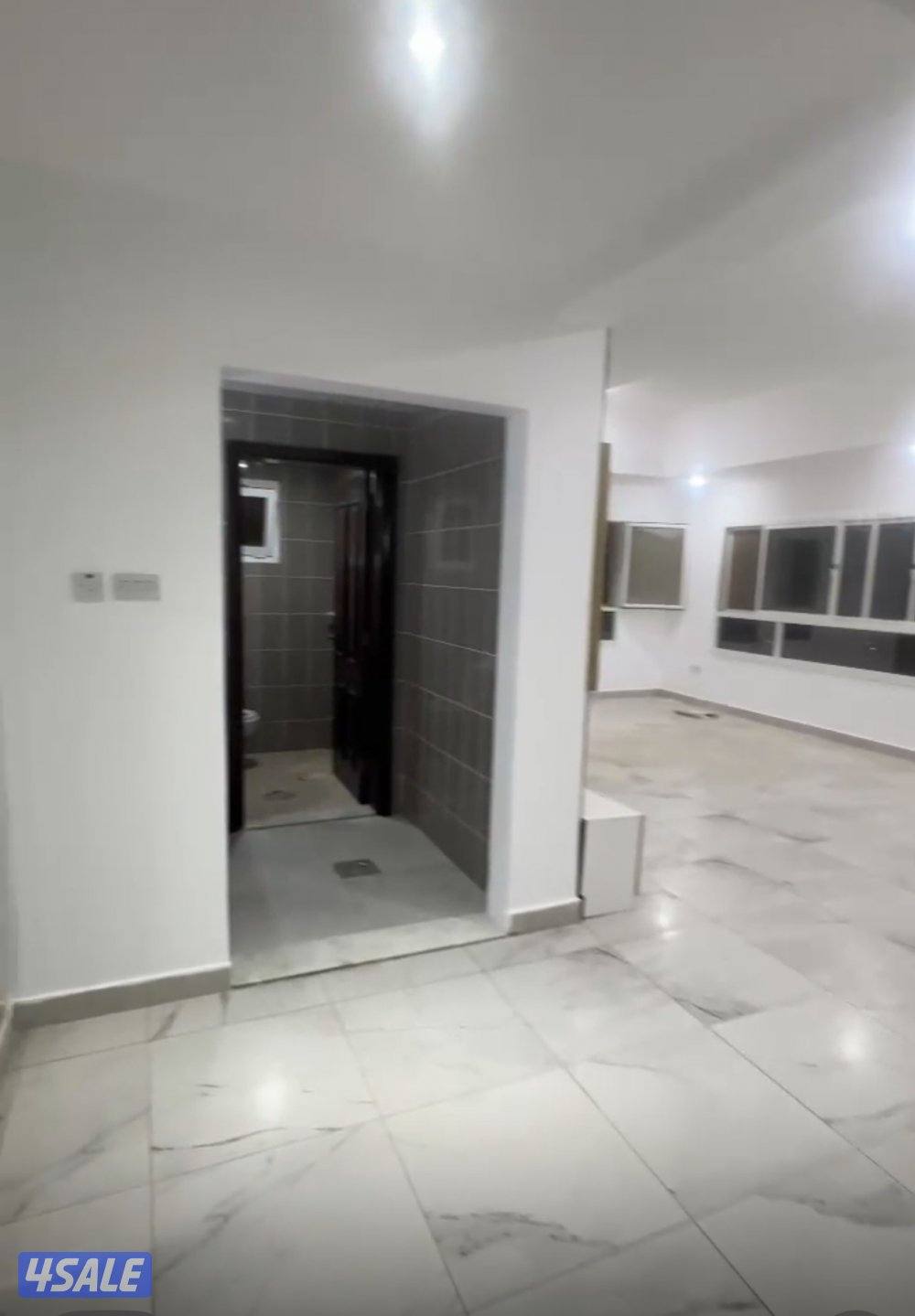 للبيع شقه فى جابر الاحمد0