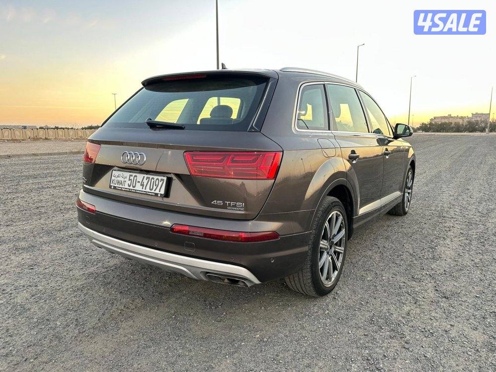 أودي Q7  موديل ٢٠١٨ في قمة النظافة3