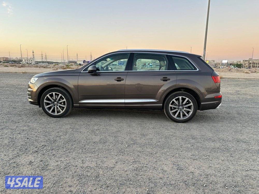 أودي Q7  موديل ٢٠١٨ في قمة النظافة5