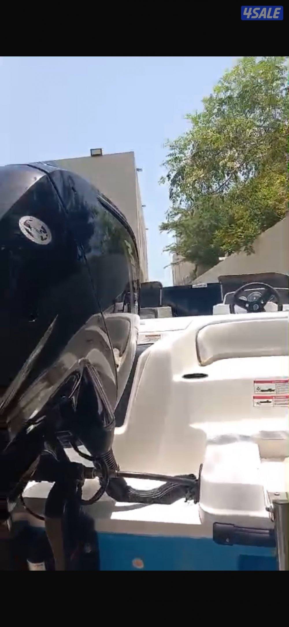 قارب للبيع موديل ٢٠٢٣ للنزهه فارس مارين امريكي مكينه ماركوري ١١٥ مع عر2