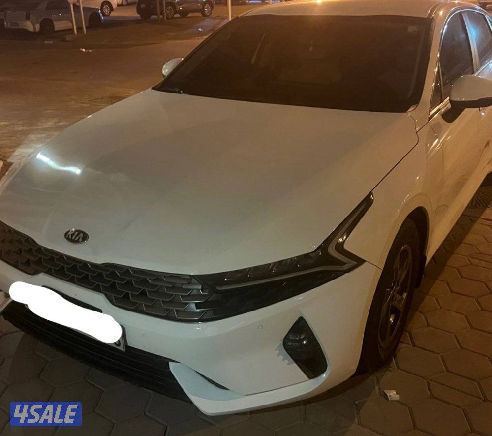 للبيع كيا k5 موديل ٢٠٢١ ماشي ١١١ قابل للزياده0