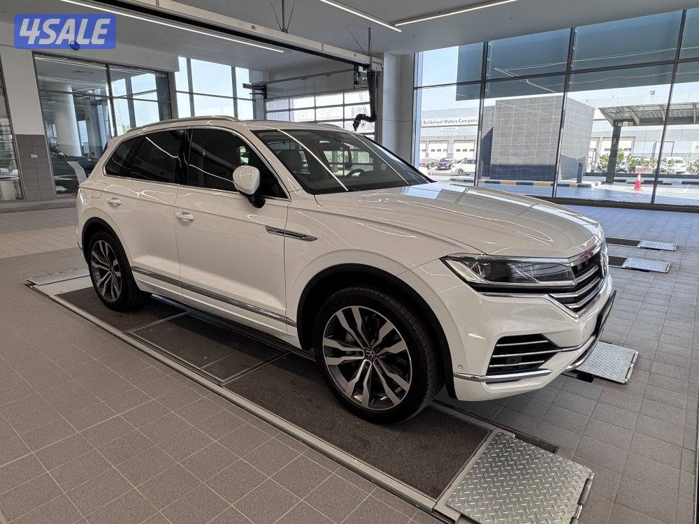 للبيع طوارق موديل 2019 كامل المواصفات أعلى درجه وبحاله نادرة0