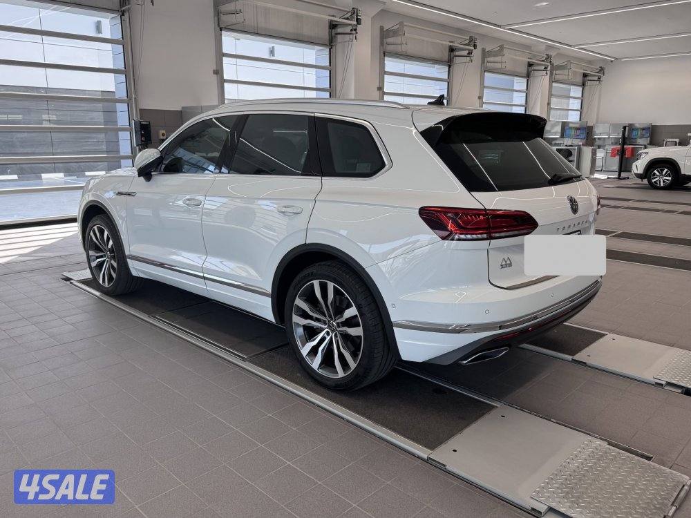 للبيع طوارق موديل 2019 كامل المواصفات أعلى درجه وبحاله نادرة1