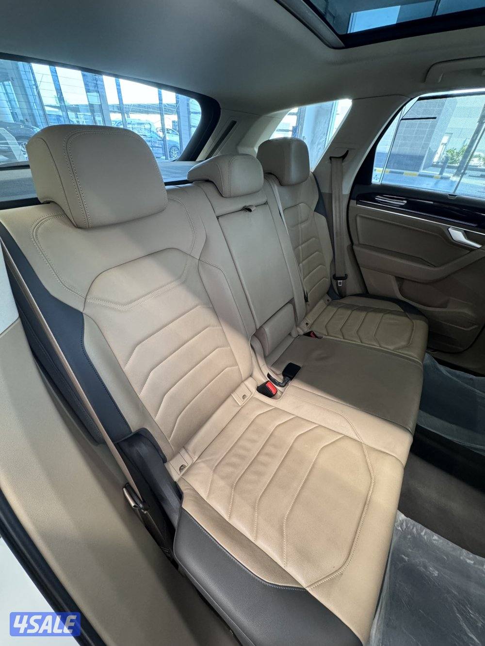 للبيع طوارق موديل 2019 كامل المواصفات أعلى درجه وبحاله نادرة8