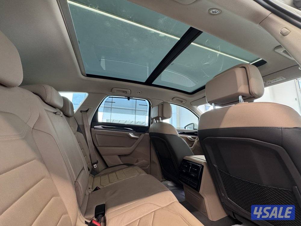 للبيع طوارق موديل 2019 كامل المواصفات أعلى درجه وبحاله نادرة9