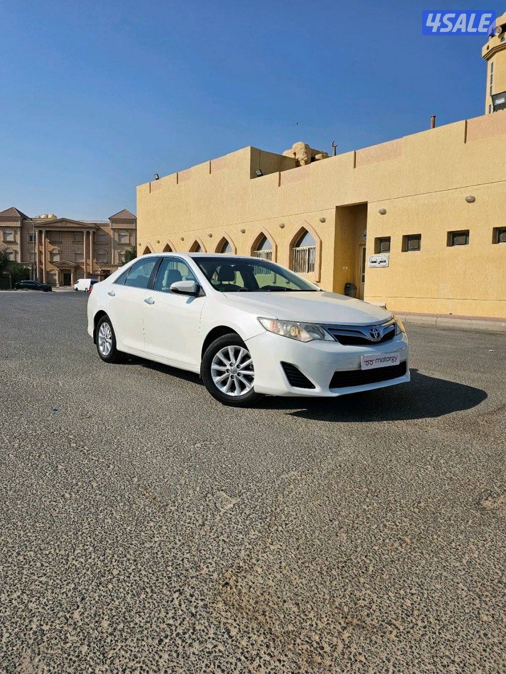 Toyota Camry GL14