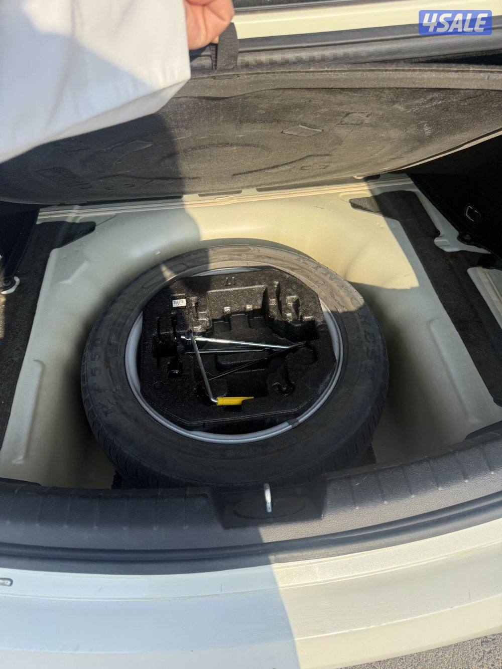 للبيع كيا كيدنز ماشيه ١٥٠ الف صبغ الوكاله شاصي جيد صبغ قطعه تجميلي سري6