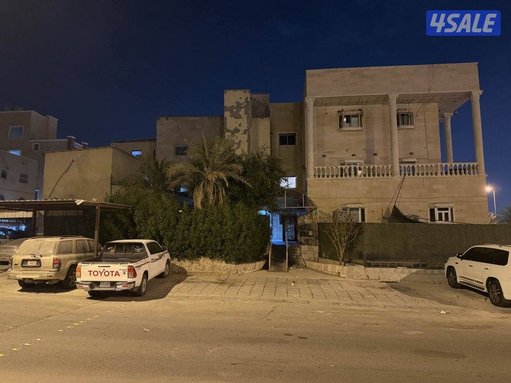 للبيع بيت في منطقة الصيبخات0