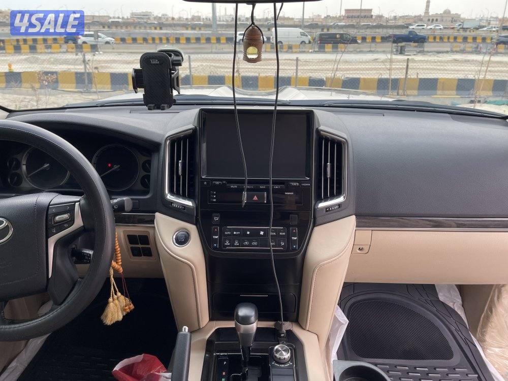 للبيع لاندكروزر جراند تورينق2