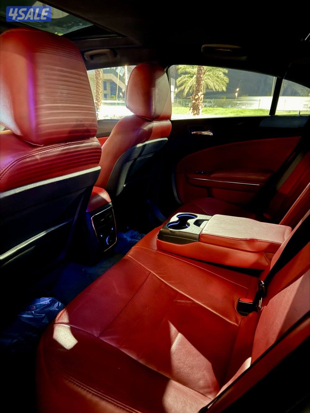 شارجر 2012 بحالة ممتازه داخليه احمر عداد 190 سيرفس منتظم8