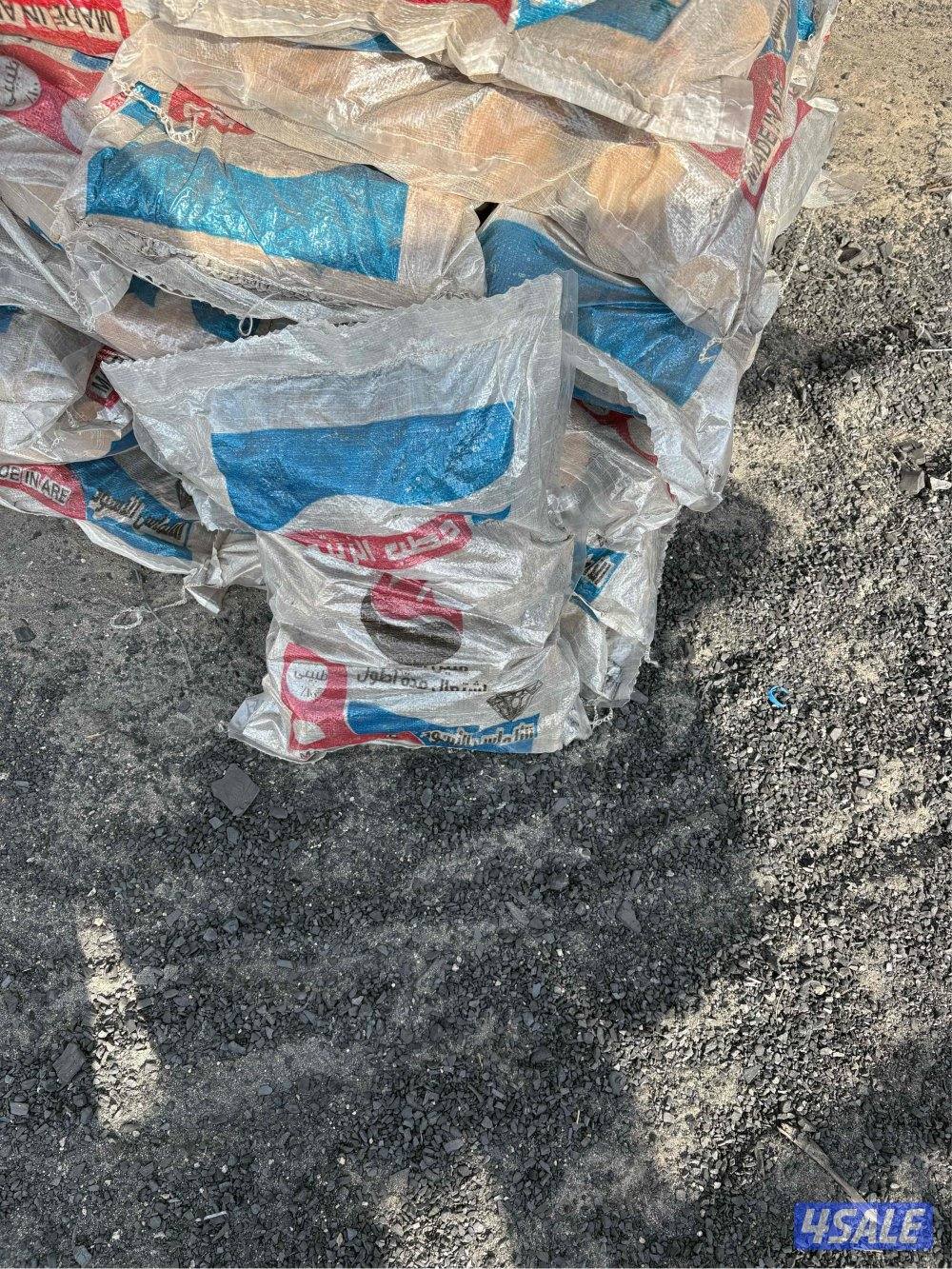 يوجد حطب سمر وحطب زيتون وفحم افريقى البقره وفحم سداسى كرتون شرط الجوده10