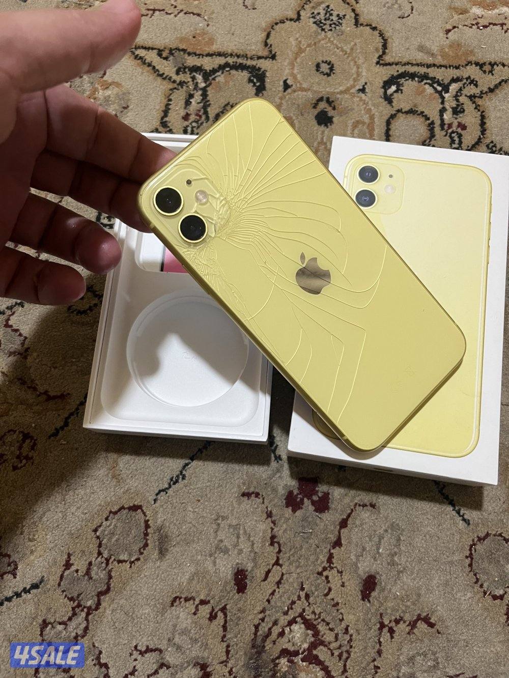 ايفون 11 مبدل شاشة 128 جيجا6