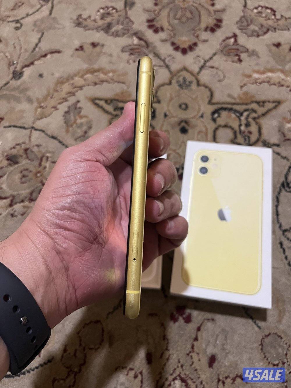 ايفون 11 مبدل شاشة 128 جيجا8