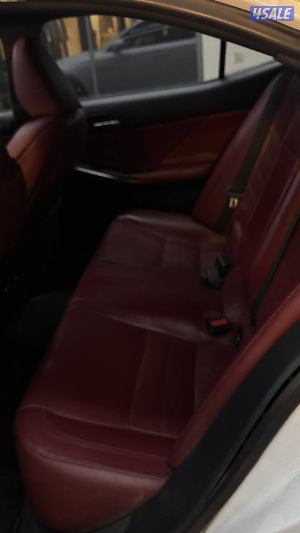 للبيع لكزس سبورت is3504