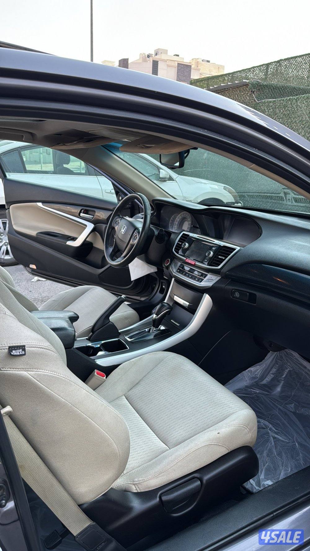 للبيع هوندا اكورد EX موديل 2015 كوبيه وارد الغانم كامل المواصفات6