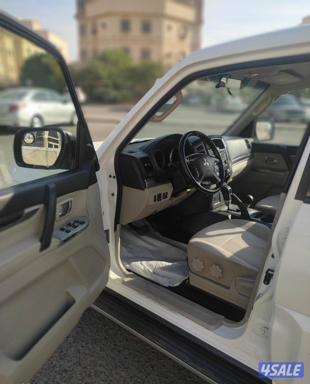 ميتسوبيشي باجيرو موديل 2020 ماشي 124 الف7