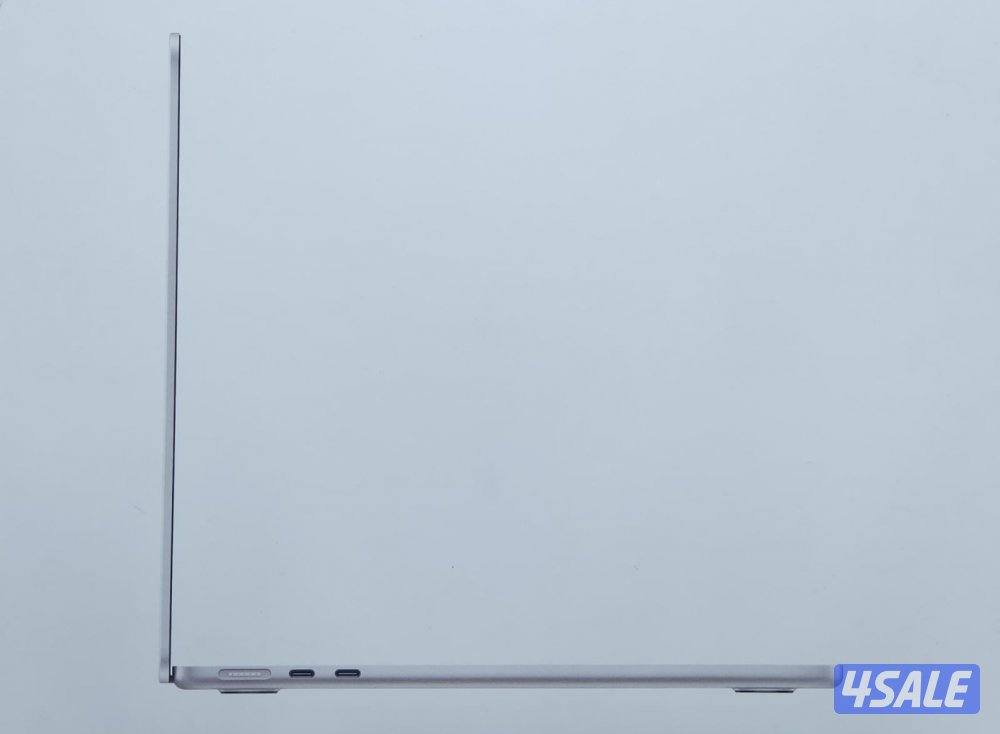 للبيع ماك بوك برو M5 M4 جديد مصكر بالكرتون بحجم 14 بوصة و 15 و 1310