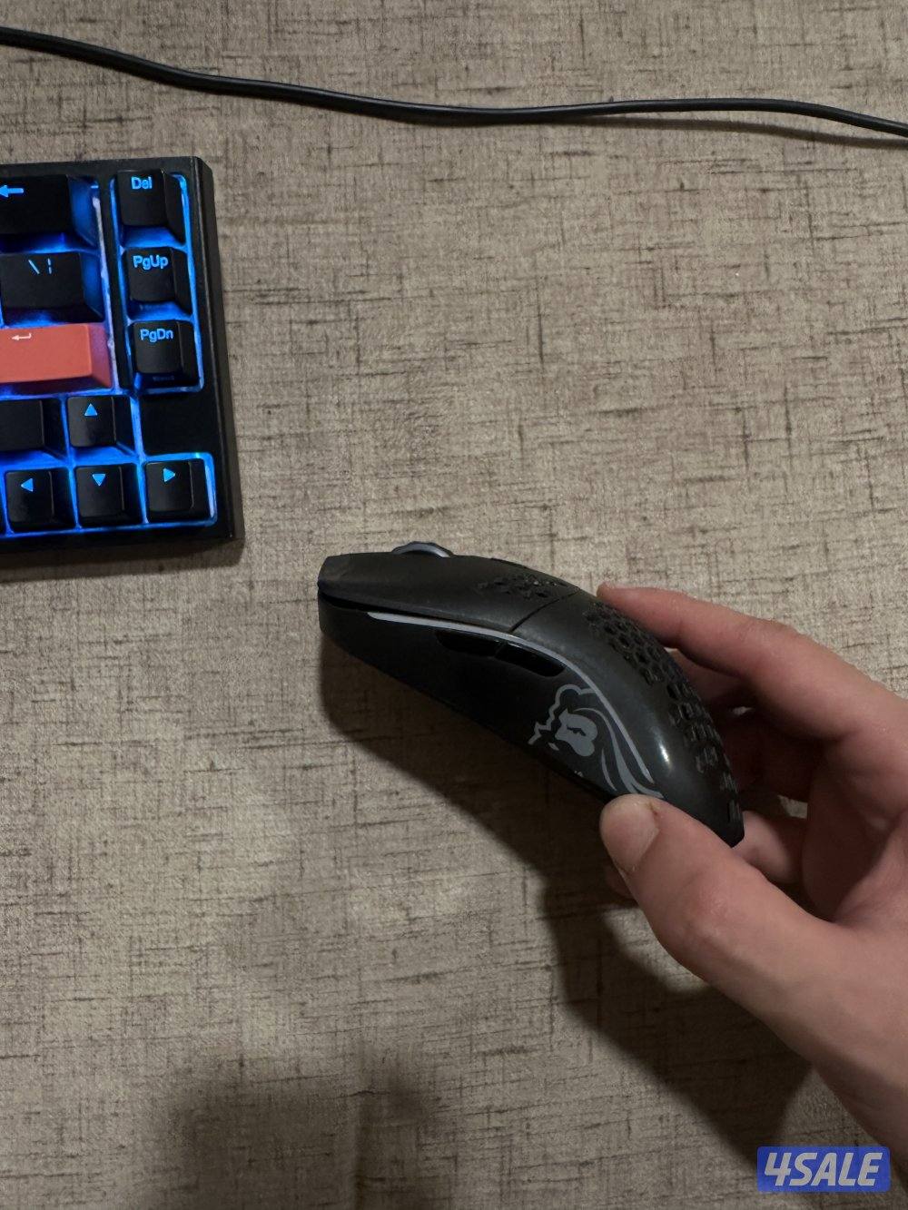 كيبورد دكي مني ٢ بلو سويتش وماوس قلوريس موديل o الحجم الكبير3