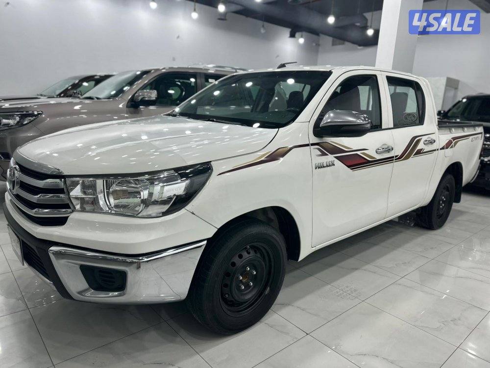 هايلوكس موديل ٢٠١٩ جير عادي ماشي ١٩٩ ألف كم0