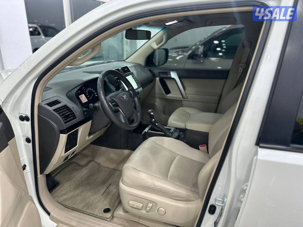 برادو TXL موديل ٢٠٢٢ وارد الساير ٦ سلندر ماشي ٣٠ ألف كم4