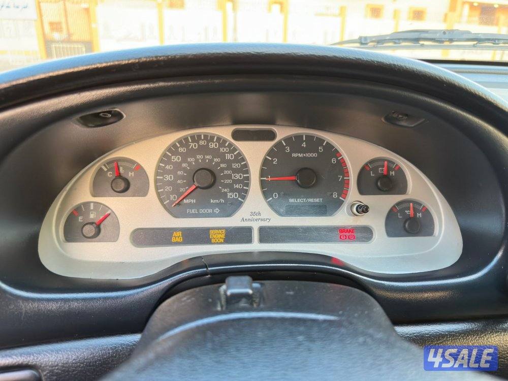 فورد 
موستينج 
موديل : 1999
8 سلندر14