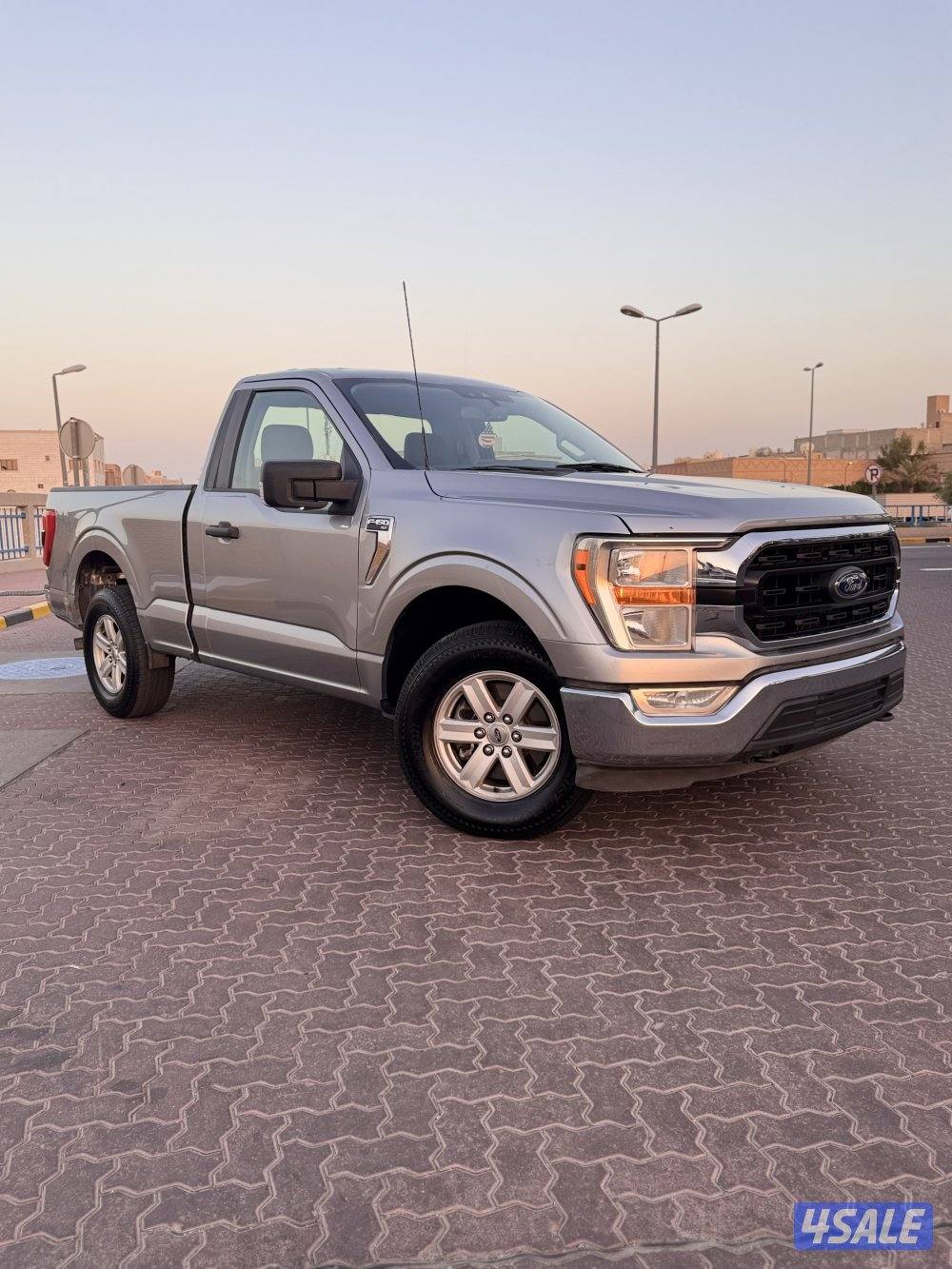 XLT أعلى فئة من F-150 للبيع1