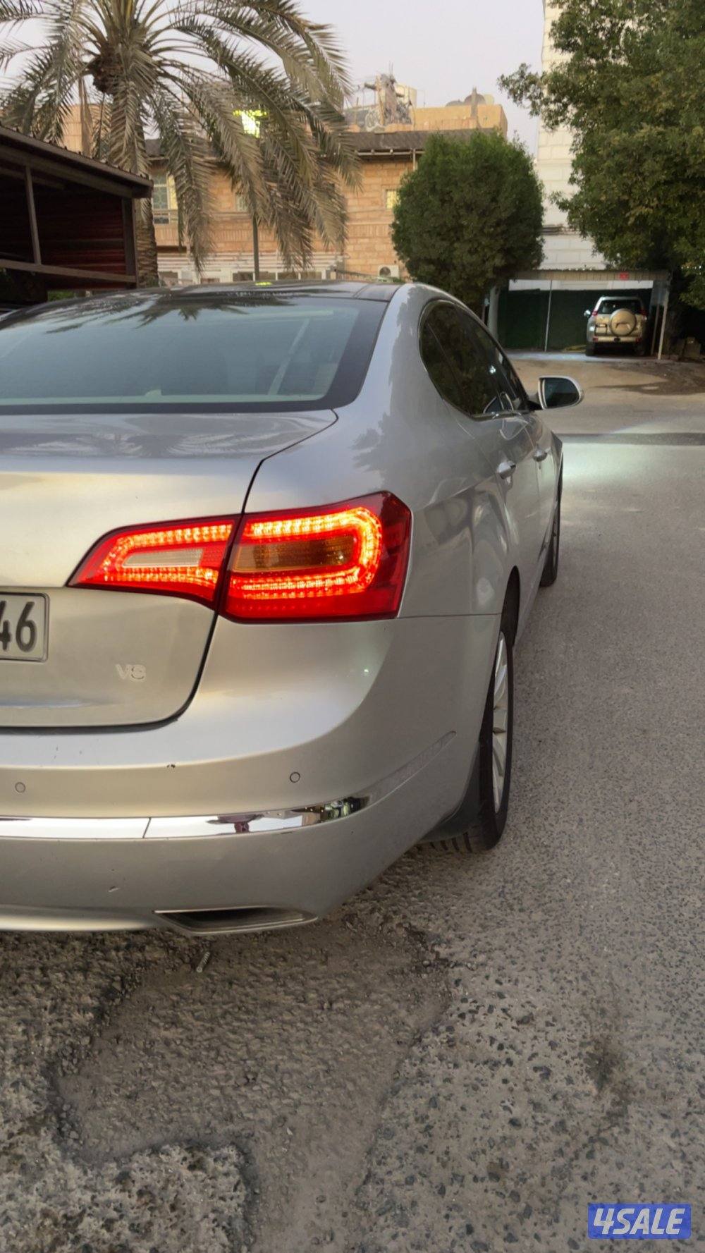 السلام عليكم للبيع كيا كدنزا مديل 2011 ماشيه 300  كل شي شغال فيها.1