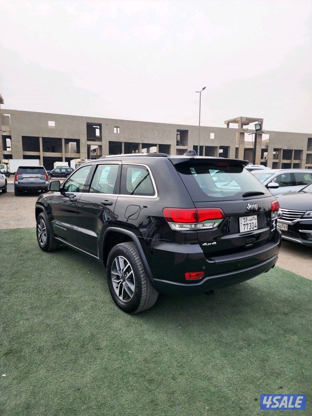 جراند شيروكي لاريدو3