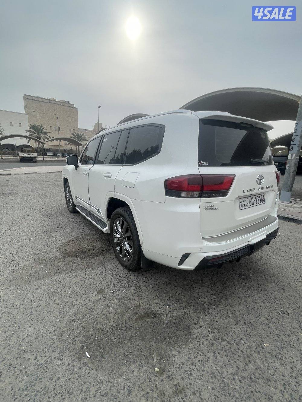 للبيع لاندكروزر ايرو اس تون تيربو ٢٠٢٣ gxr  شرط الفحص صبغ الوكاله3