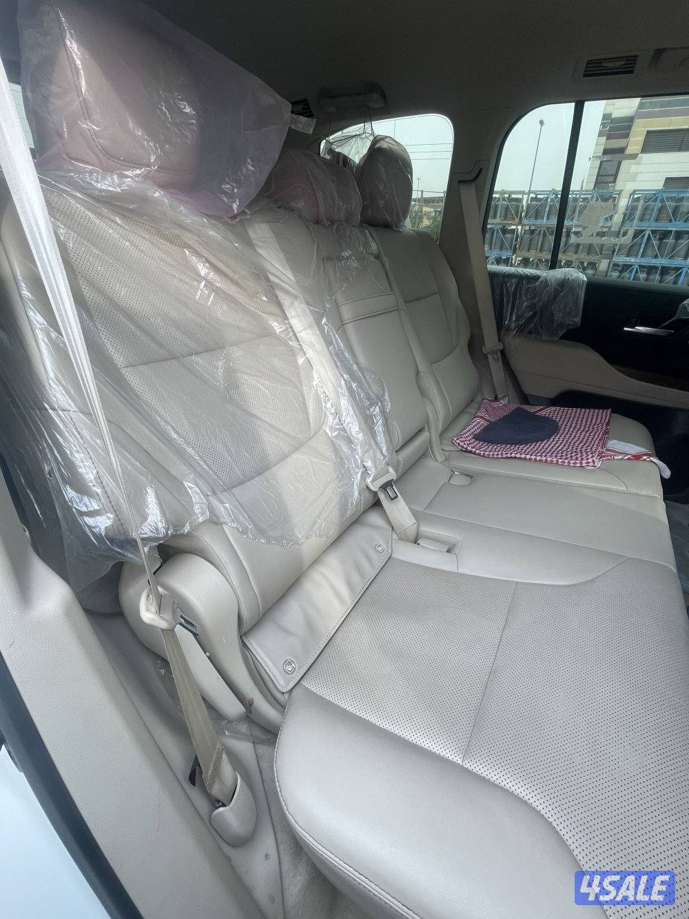 للبيع لاندكروزر ايرو اس تون تيربو ٢٠٢٣ gxr  شرط الفحص صبغ الوكاله8