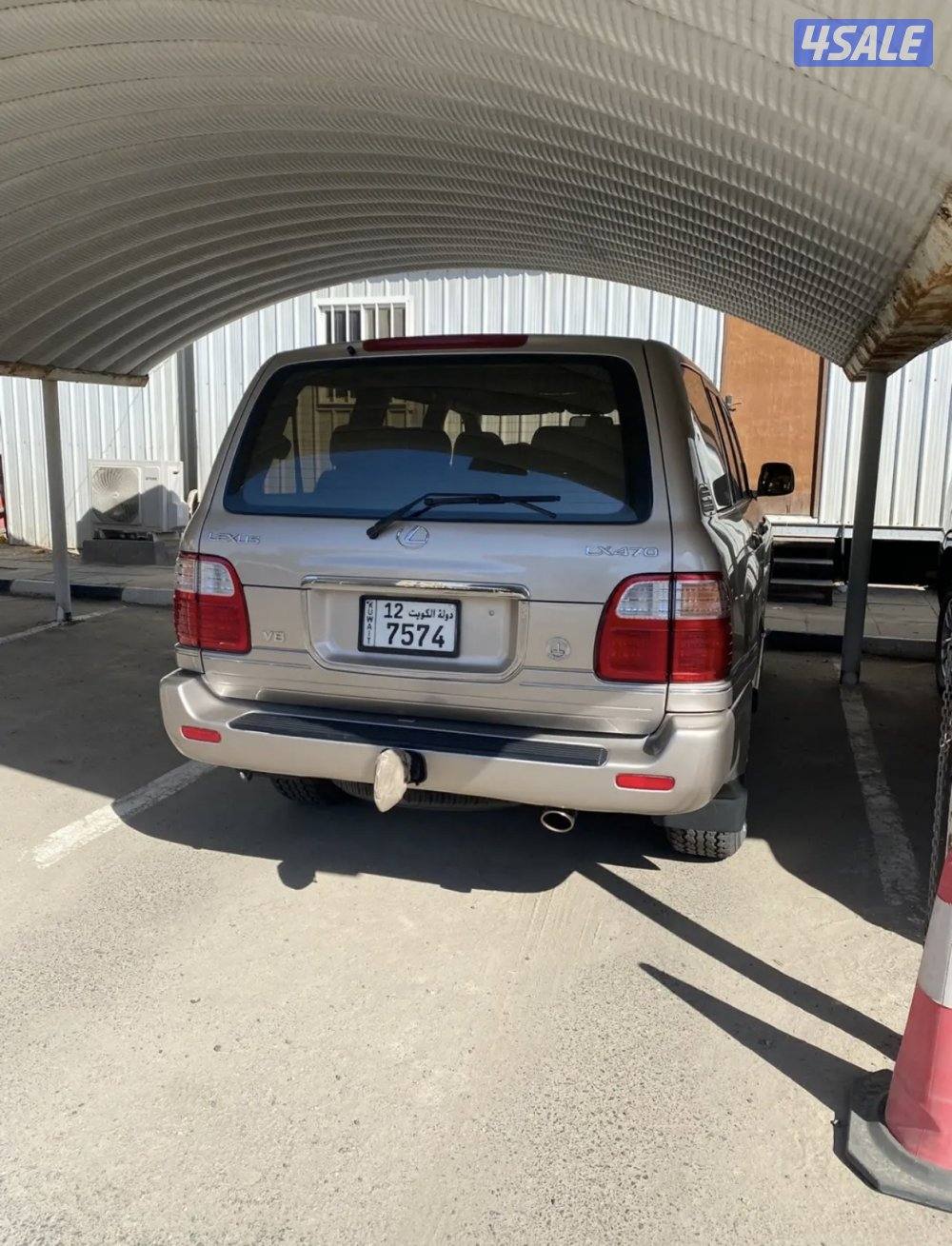 للبيع جيب لكزس موديل 1998 مسرفس بالكامل ونظيف جدااملاحضه تنجيد كشن خلف2