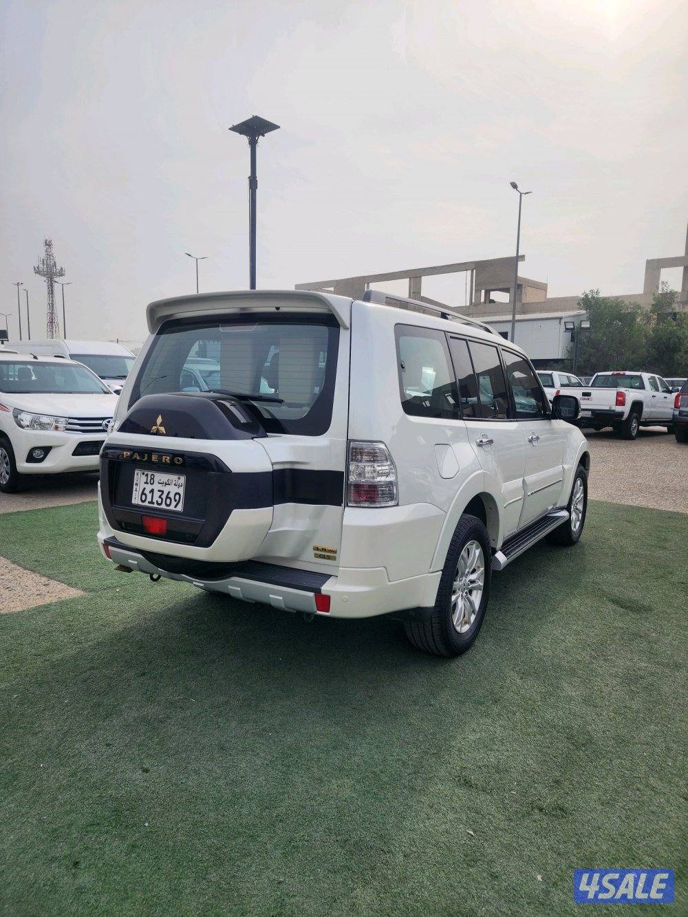 متسوبيشي باجيرو GLS V6 3.84